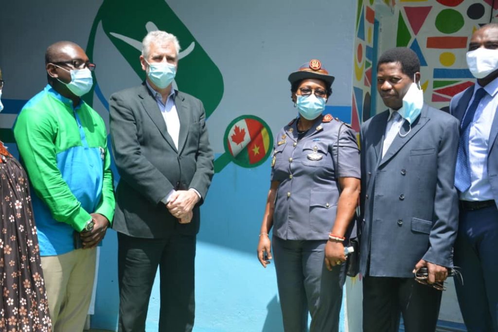 Photo de famille BENSS Haut Commissaire du Canada Vincent de Paul EMAH